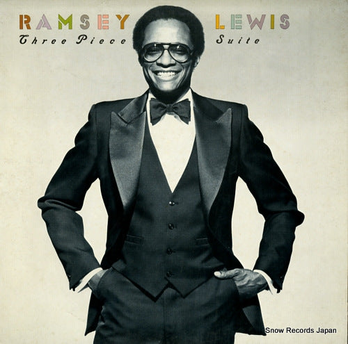 LEWIS, RAMSEY three piece suite 25AP2050