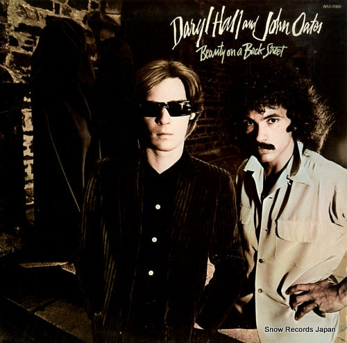 HALL, DARYL, AND JOHN OATES beauty on a back street AFL1-2300