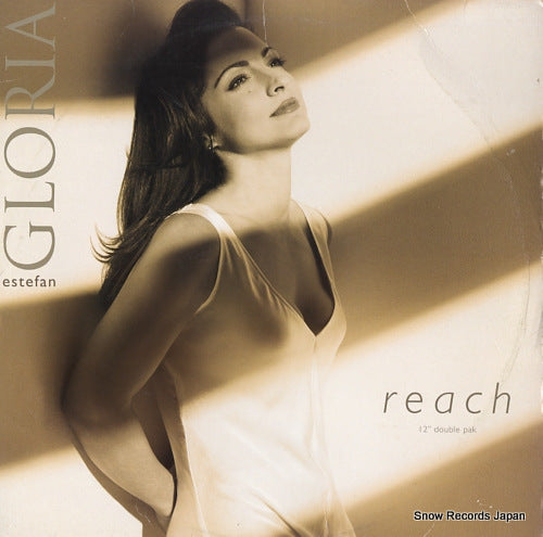 ESTEFAN, GLORIA reach 49X78286