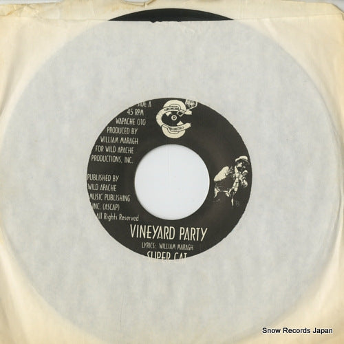 SUPER CAT vineyard party WAPACHE010