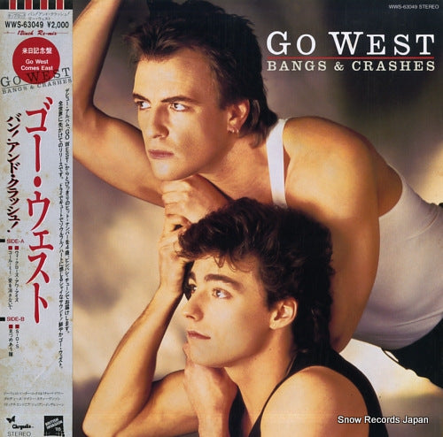 GO WEST bangs & crashes WWS-63049