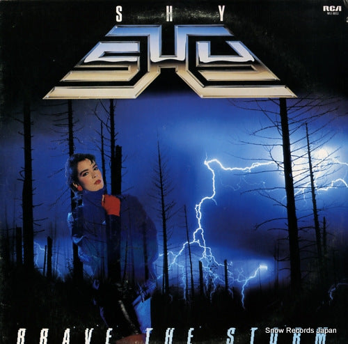 SHY brave the storm NFL-1-8053