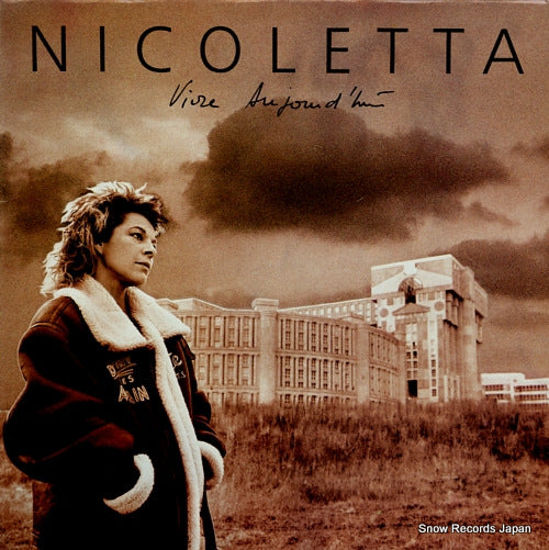 NICOLETTA vivre aujourd'hui 86002