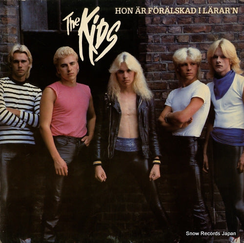 KIDS, THE hon ar foralskad i larar'n CBS84984