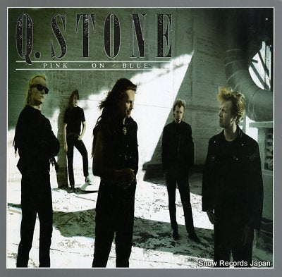 Q. STONE pink on blue 4675121