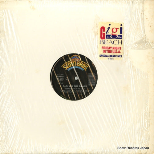 GIGI ON THE BEACH friday night in the u.s.a. 4Z968231