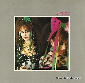 STRAWBERRY SWITCHBLADE trees and flowers HAPT001