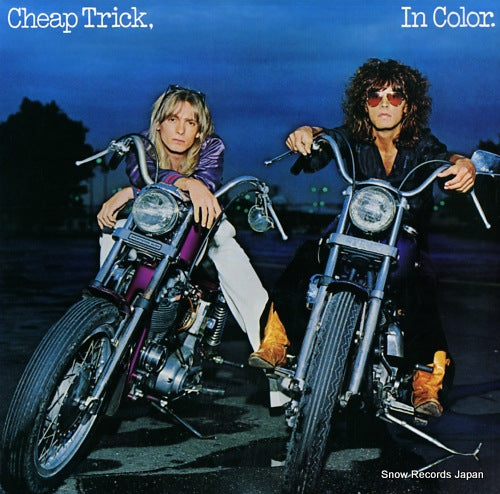 CHEAP TRICK in color 25.3P-44