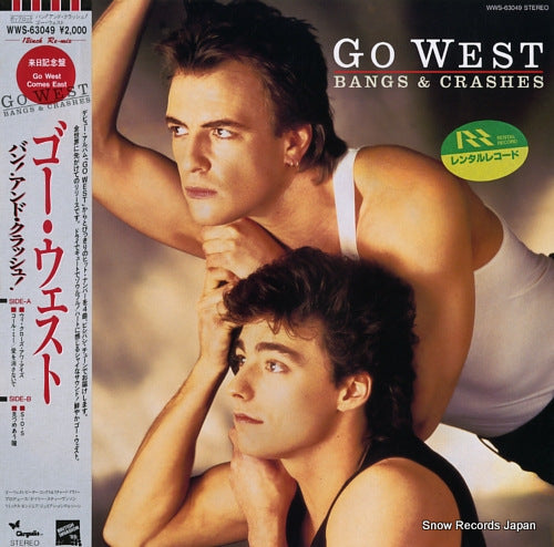 GO WEST bangs & crashes WWS-63049
