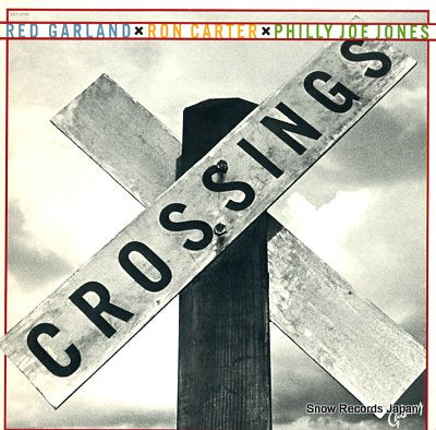 GARLAND, RED crossings GXY-5106
