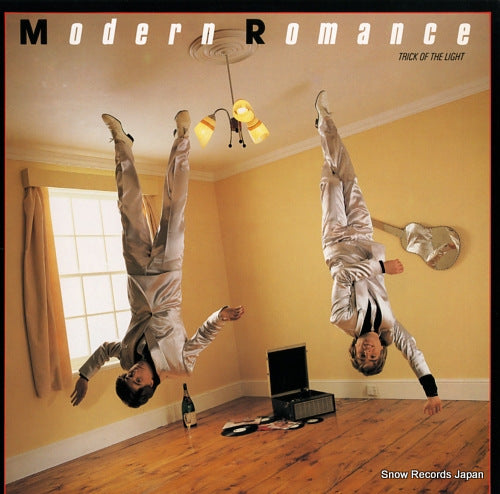 MODERN ROMANCE trick of the light 780072-1