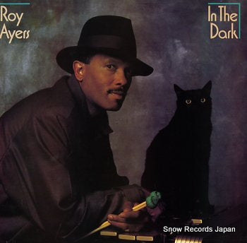 AYERS, ROY in the dark FC39422