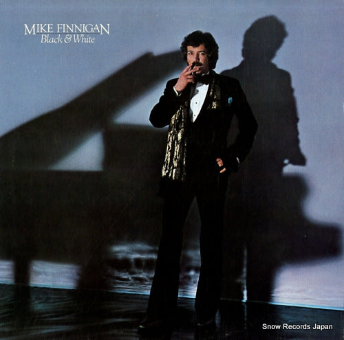 FINNIGAN, MIKE black & white JC35258