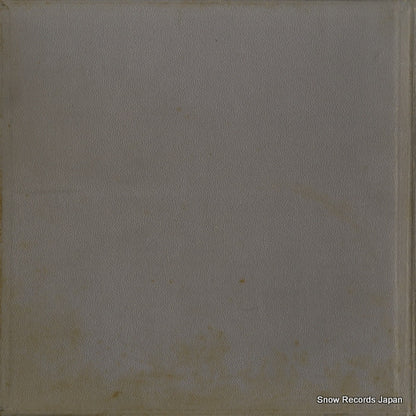 RS-136 back cover