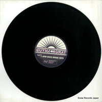 GUYNAMUKAT005 disc