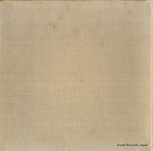 CM04213 back cover