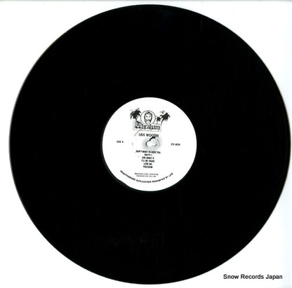 STV003 disc