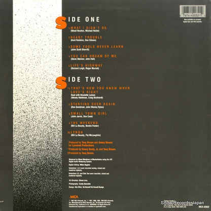 MCA-42032 back cover